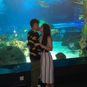 Meet your Posher, Dereck